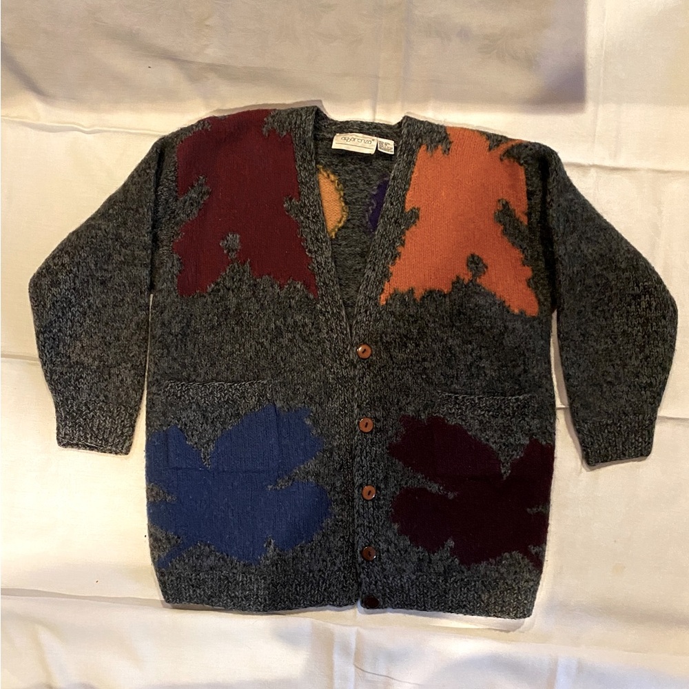 100% Wool fall Cardigan Sweater. Grey with leaves on it. Size M